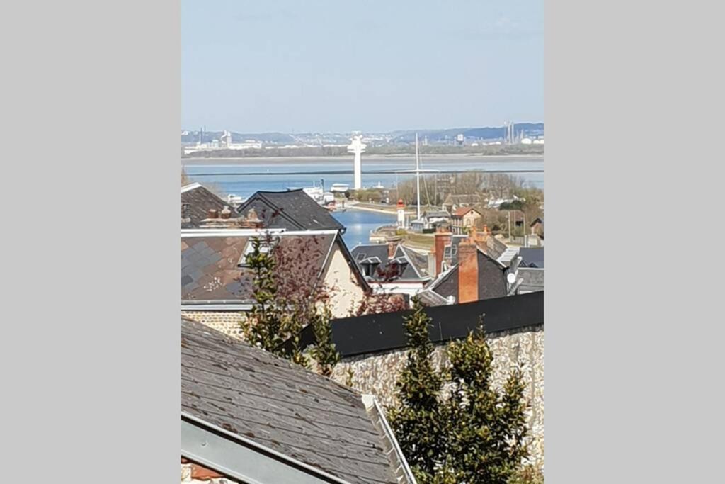 Appartement Le Longchamp à Honfleur Extérieur photo